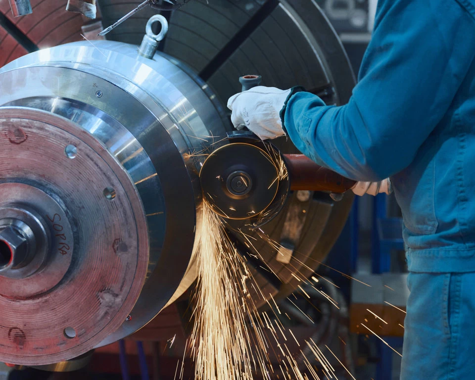 Mechanical work on an industrial valve for ball valve repair, maintenance and customized valve engineering services