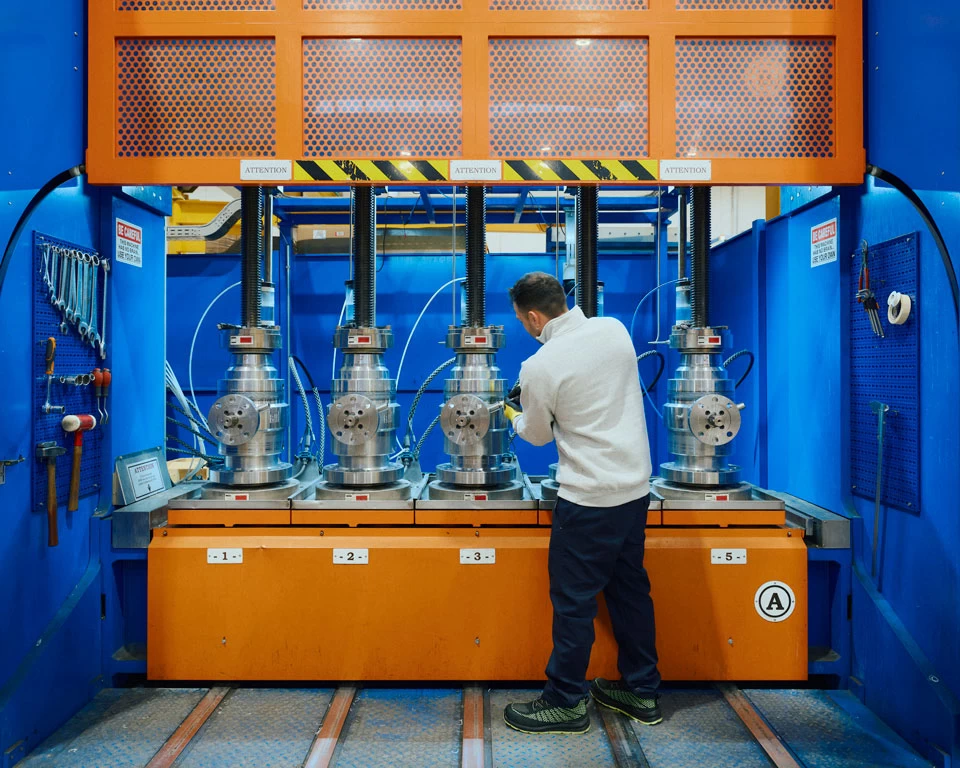 Test bench with multiple industrial valves for production testing and reliability checks