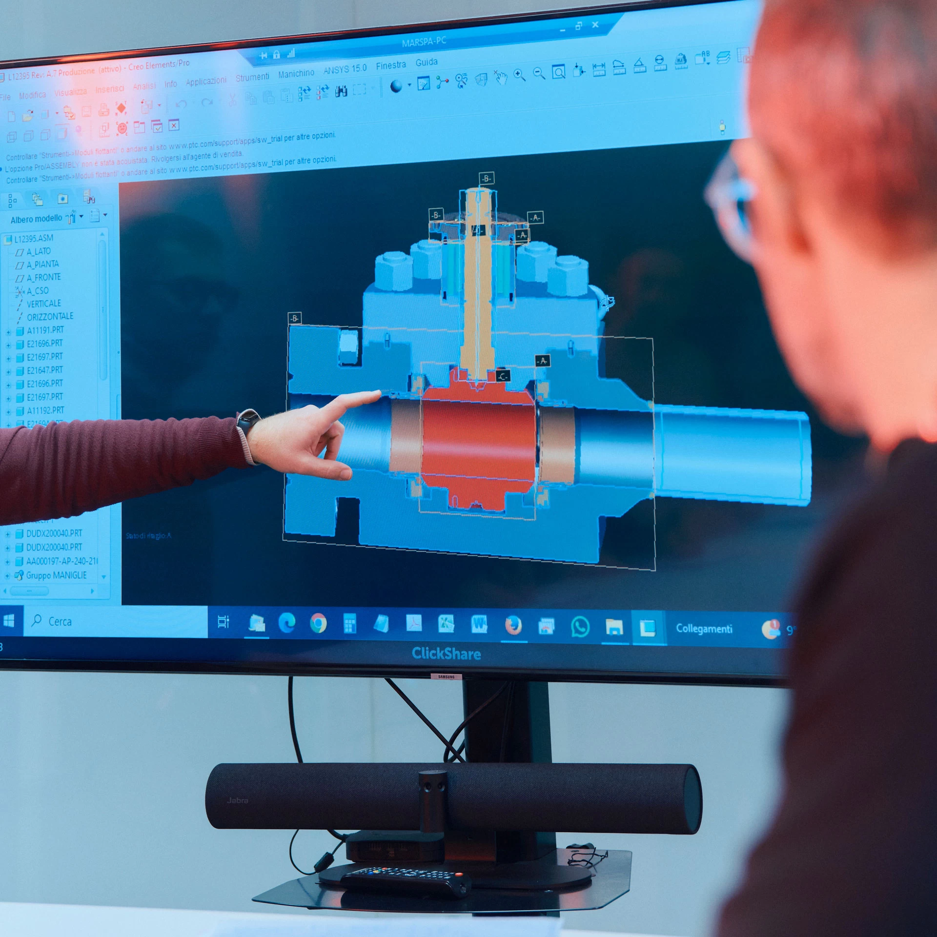 Ball valve design analysis on screen during engineering and technical development activities
